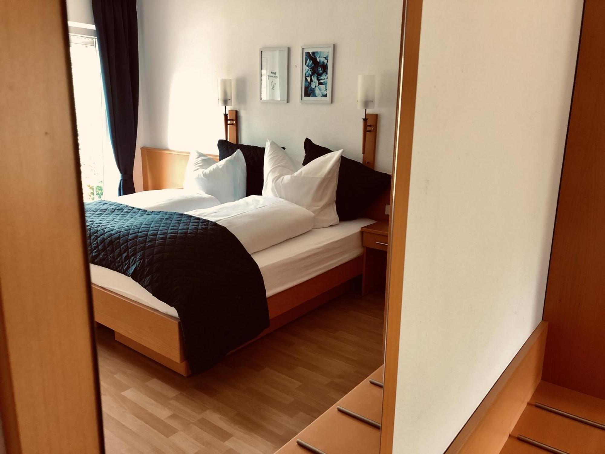 Am Landhaus - Gästezimmer&Frühstück Walsheim Exterior foto