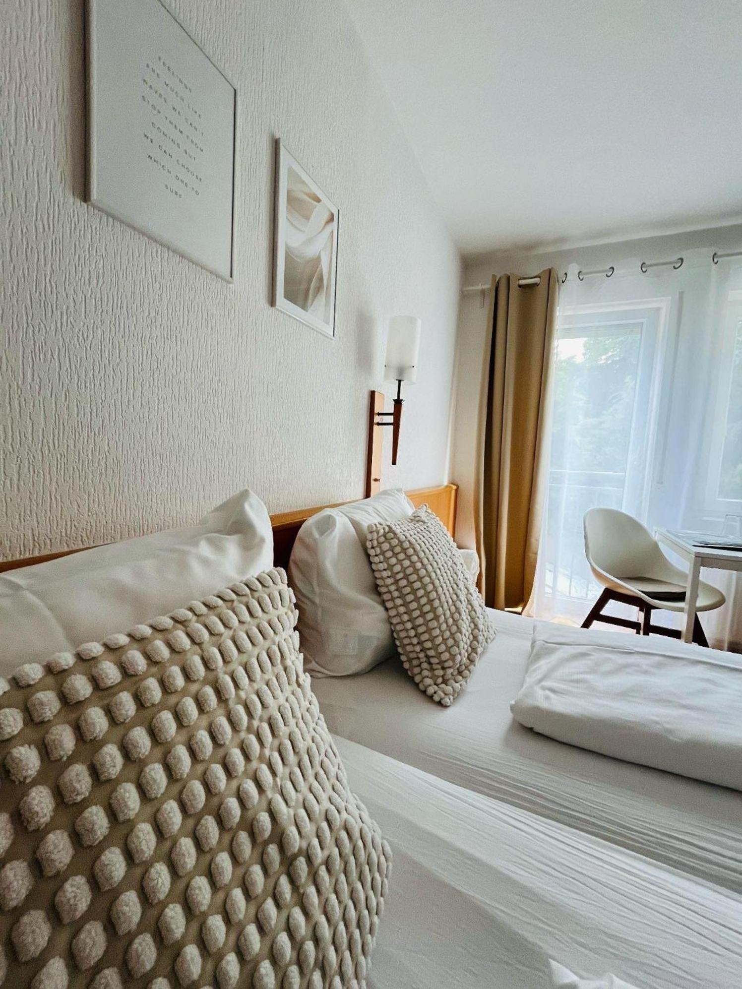 Am Landhaus - Gästezimmer&Frühstück Walsheim Habitación foto
